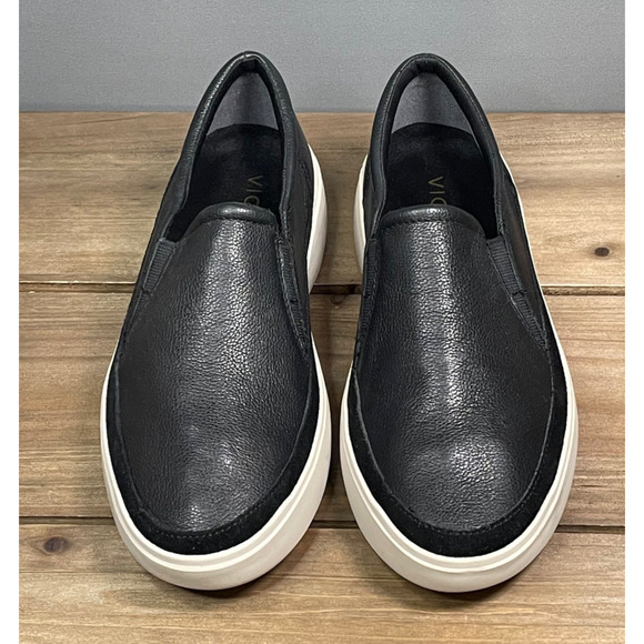 Vionic Women's Kearny Sneaker Size 7 Wide Black Leather Slip On Flat - Picture 4 of 15